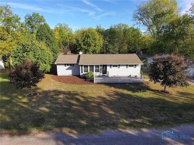 139 S Lind St, Deshler, OH 43516 - photo 5