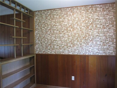 5933 Caenen St, Shawnee, KS 66216 - photo 4