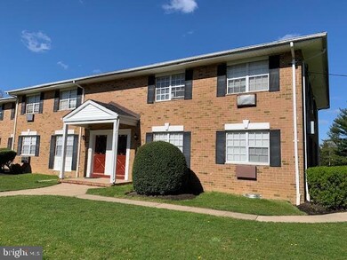 39 15 Garden View Terrace, Hightstown, NJ 08520 - photo 2