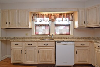 17 Norrback Ave, Worcester, MA 01606 - photo 6