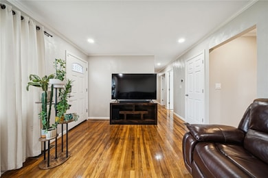 10724 Martin Dr, Irwin, PA 15642 - photo 7