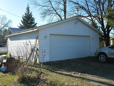 720 Spruce St, Littlefork, MN 56653 - photo 6