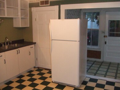 13-15 Perkins St, Concord, NH 03301 - photo 3