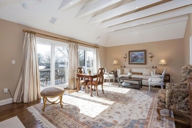 624 W Lyon Farm Dr, Greenwich, CT 06831 - photo 6