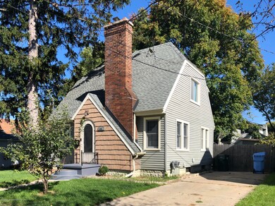 1815 Fletcher St, Lansing, MI 48910 - photo 2