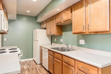 T 991 Manor Ln Unit S00018