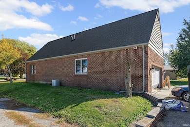 614 Arch St, Monon, IN 47959 - photo 2