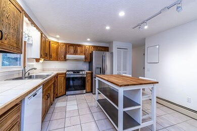 35 Pemberton Rd, Nashua, NH 03063 - photo 5