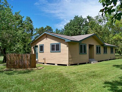 2130 County Road 163, Alvin, TX 77511 - photo 4