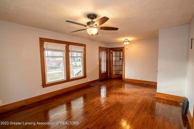 1233 Mechanic St, Lansing, MI 48912 - photo 2
