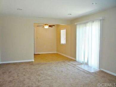 Living room & dining area