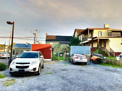 21 Main St, Walnutport, PA 18088 - photo 3