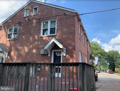 421 Sutton Ave, Folsom, PA 19033 - photo 3