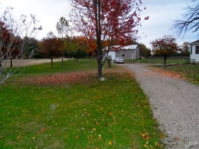 7633 S 200 E, Bluffton, IN 46714 - photo 3