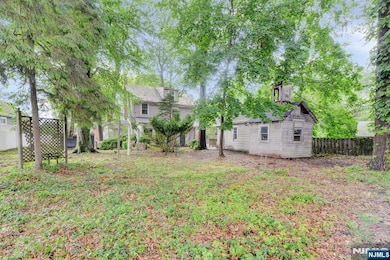 28 Forest Dr, Bloomfield, NJ 07003 - photo 4