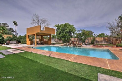 8622 E Joshua Tree Ln-small-050-51-Spark