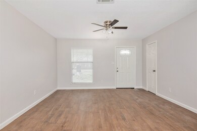 5922 Patridge Dr, Pearland, TX 77584 - photo 4