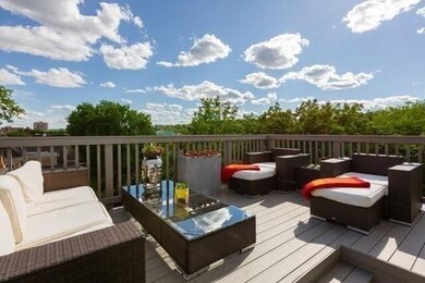 104 Babcock St unit 3, Brookline, MA 02446 - photo 3