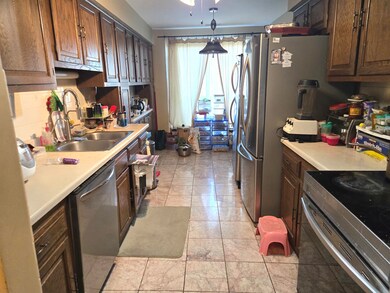 8101 W Courte Dr unit D307, Niles, IL 60714 - photo 4