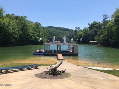 Dock