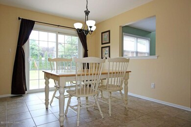 Eating Area w/ Sliding Doors