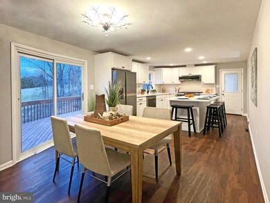 2126 Carroll Dale Rd, Sykesville, MD 21784 - photo 3