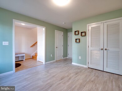 9682 Cedar Farm Cir, Fairfax, VA 22031 - photo 6