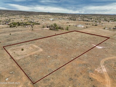 027 E N Constitution Dr, Paulden, AZ 86334 - photo 4