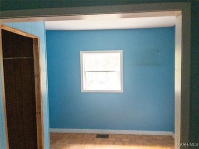 2230 Politic Rd, Elmore, AL 36025 - photo 4