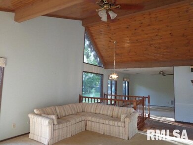 3306 N Elmwood Ave, Davenport, IA 52806 - photo 6