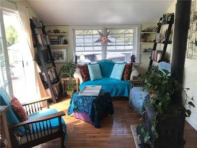 Bright & warm living space