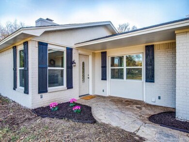 194 S Meadows Dr, Decatur, TX 76234 - photo 2