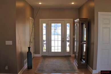 100 Cody Ct, Mankato, MN 56001 - photo 2