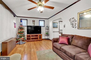 417 Centre St, Reading, PA 19605 - photo 7