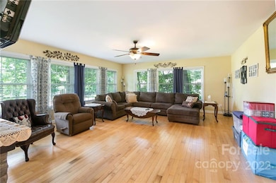 133 Little John Rd, Statesville, NC 28625 - photo 2