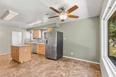 101 Palm Aire Dr, Friendswood, TX 77546 - photo 4