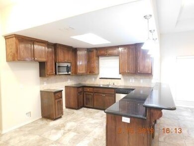 1006 S Flag St, Pharr, TX 78577 - photo 3