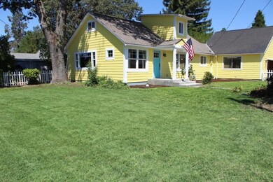 724 SW Westholm Ave, Grants Pass, OR 97526 - photo 3