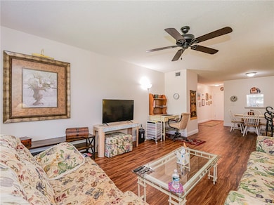 2800 Indian River Blvd unit 4, Vero Beach, FL 32960 - photo 4