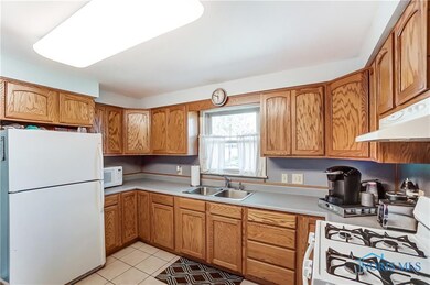 521 Rector Ave, Findlay, OH 45840 - photo 5