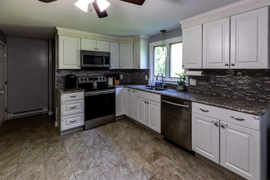 14 Maple Dr unit 14, Pelham, NH 03076 - photo 6