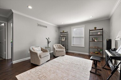 44-8429 Walnut Hill-44