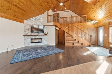 23268 Oak St-004