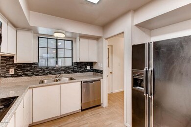 3633 W Yucca Street Phoenix AZ-large-008
