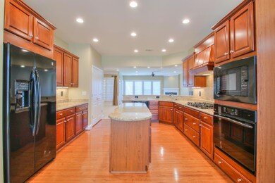 All kitchen appliances remain.