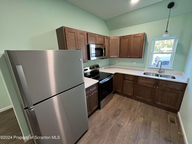 1312 S Main Ave unit 4, Scranton, PA 18504 - photo 2