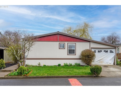 300 S Everest St unit 4, Newberg, OR 97132 - photo 3