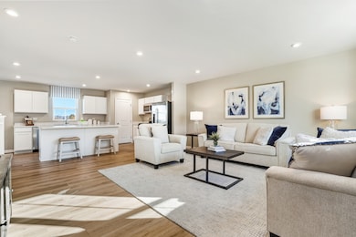 1725 Sunglow Ln, Dekalb, IL 60115 - photo 2