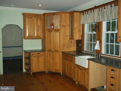 189 Chestnut St, West Deptford, NJ 08096 - photo 5