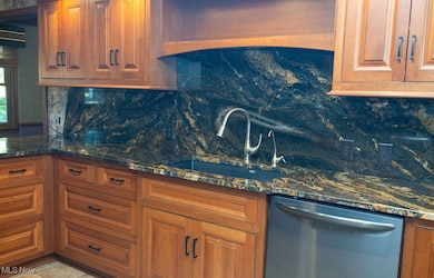 5433 Cinderford St NW, Canton, OH 44718 - photo 5